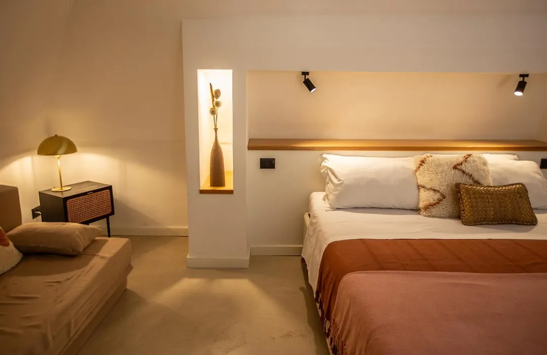 Es Suites-1